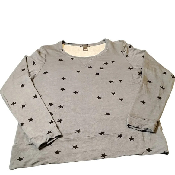 Chelsea and Theodore Gray Crew Neck Sweater, Large - Picture 1 of 8